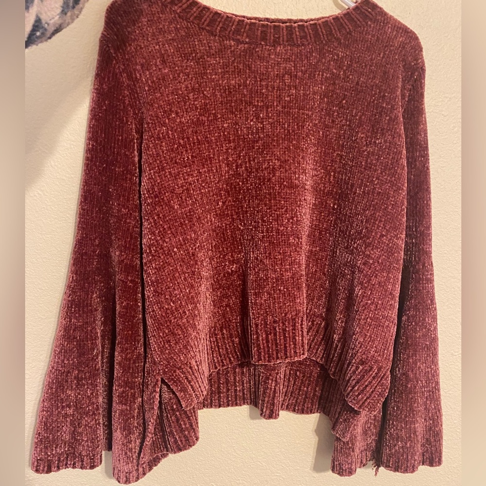 Buddy Basics Rose Chenille Bell Sleeve Sweater